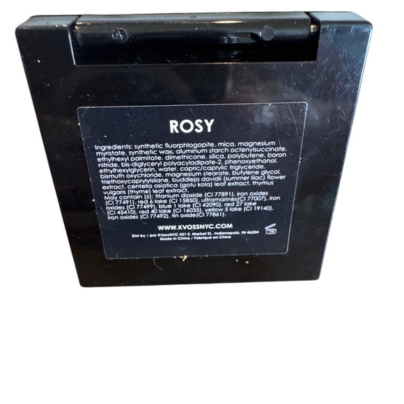 Warm Peachy-Orange Blush Compact - Picture 3 of 3